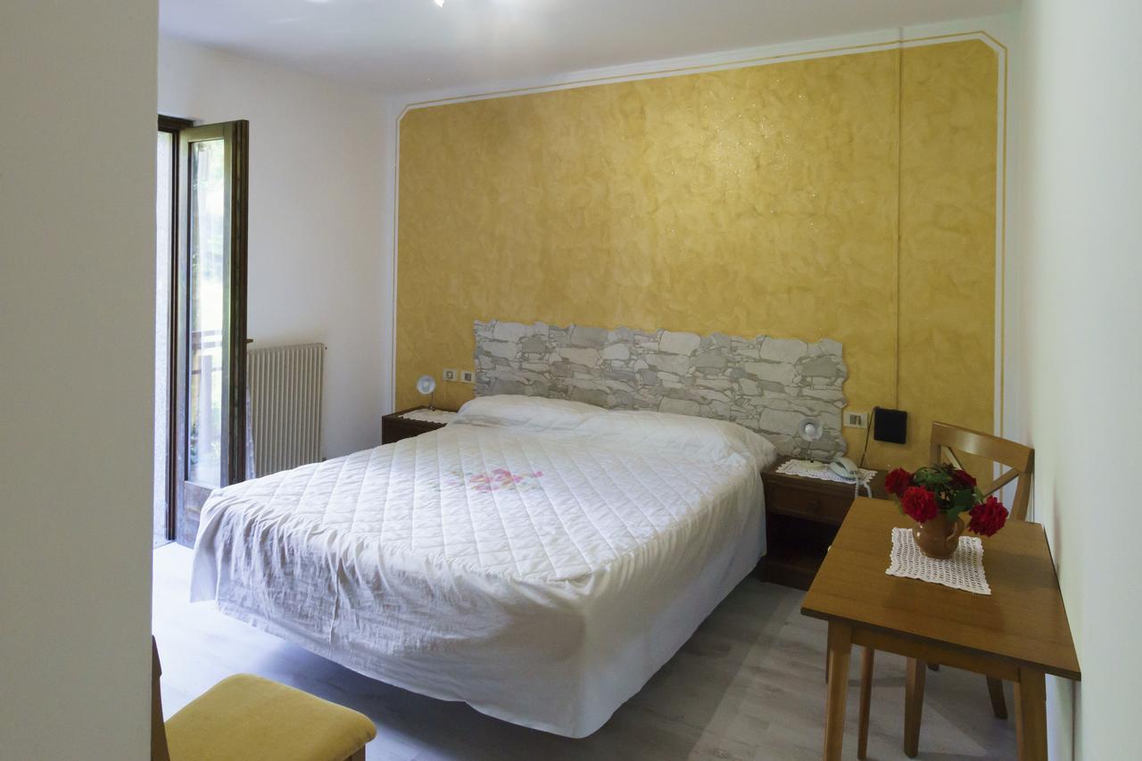 Albergo Roncone Exterior photo