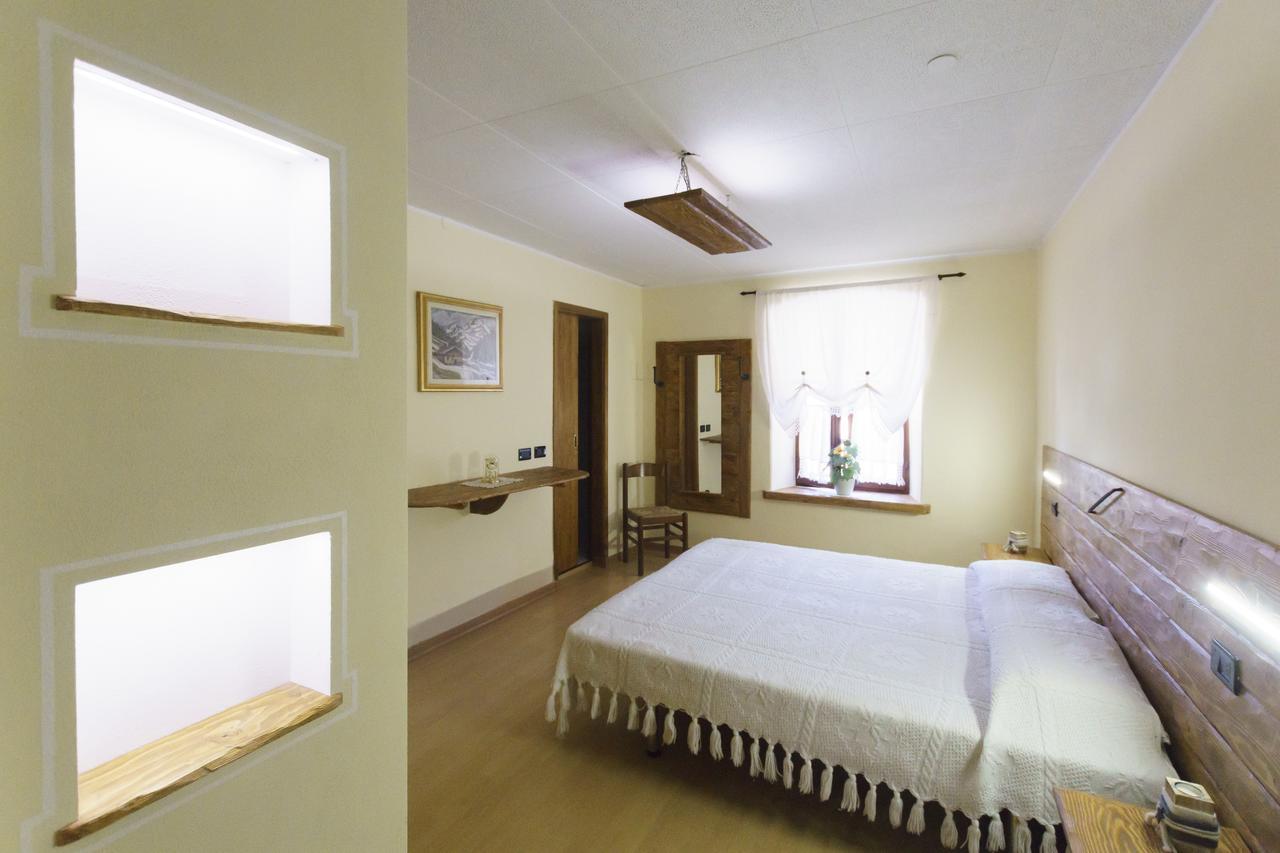 Albergo Roncone Exterior photo